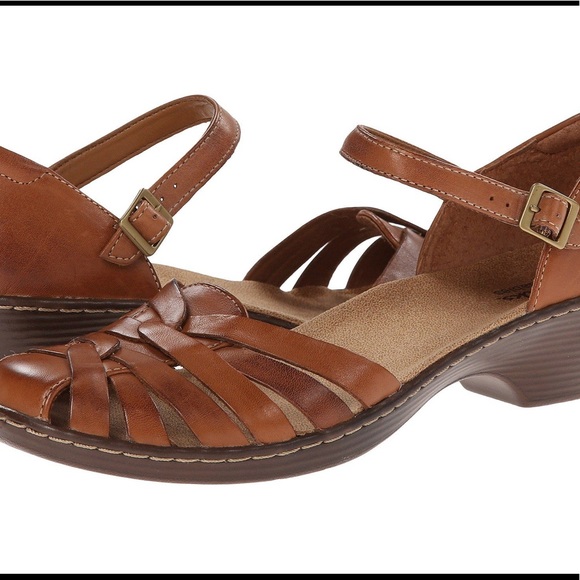clarks wendy sandals